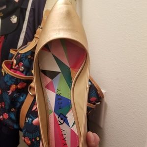 Gold Katy Perry flats